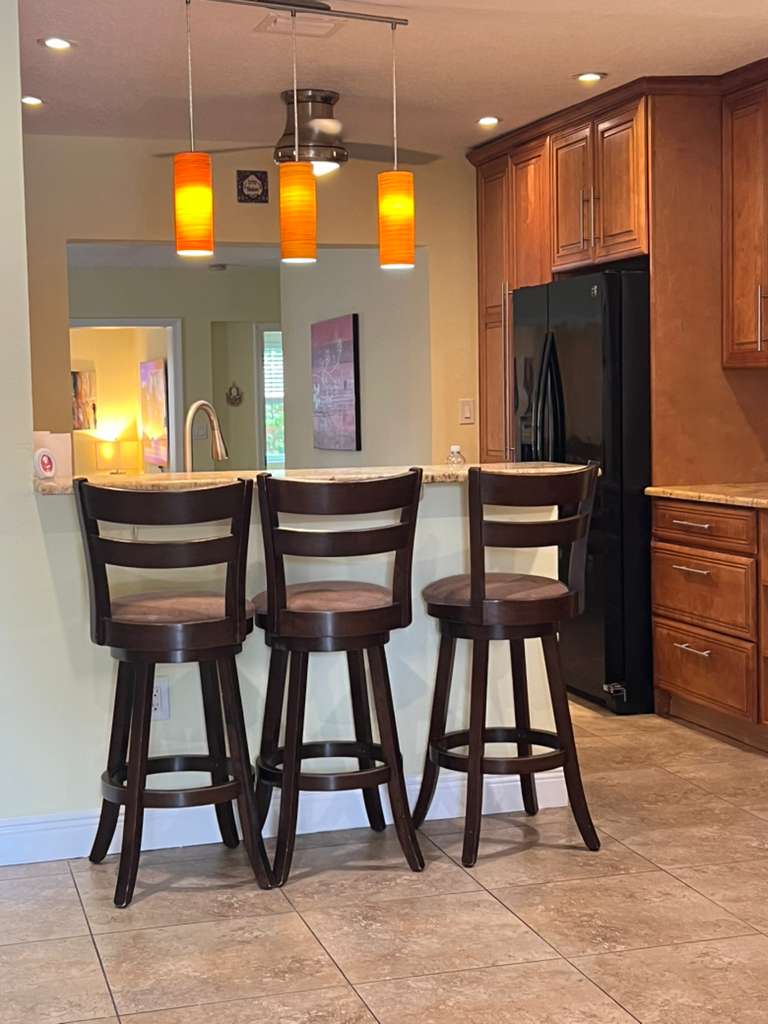 Fully Remodeled Home with Pool & Suite