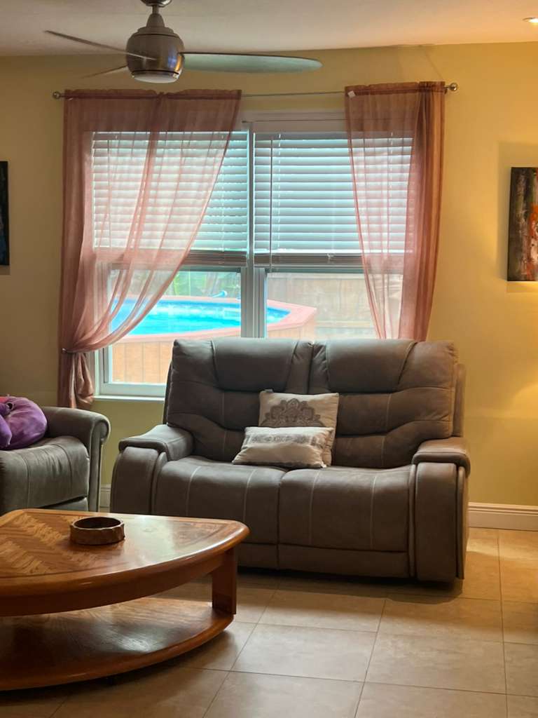 Fully Remodeled Home with Pool & Suite